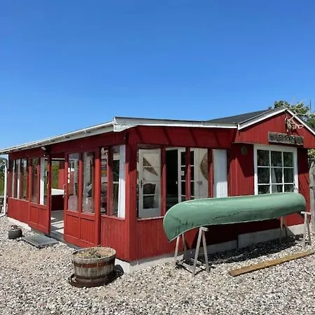 Fjordhytten. Rebuild Train Wagon From 1937. Apartamento Odense
