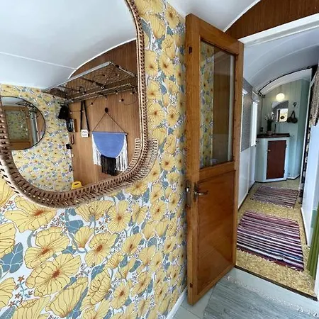 Apartamento Fjordhytten. Rebuild Train Wagon From 1937. *